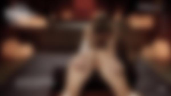 Tangkapan layar # 11 dari film Pijat Ritual Tantra