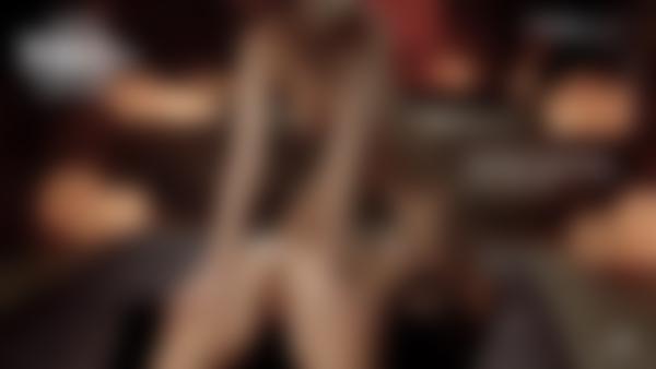 Tangkapan layar # 12 dari film Pijat Ritual Tantra