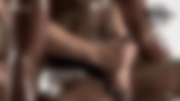 Tangkapan layar # 9 dari film Pijat Lingam yang Melepuh