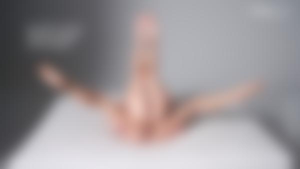 Capture d'écran #12 du film Dominika C et Grace Exploration Lesbienne