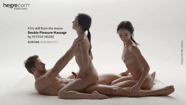 Screenshot #8 aus dem Film Doppelgenuss-Massage