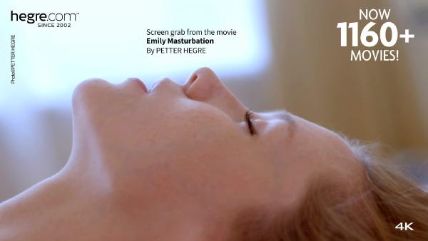 Tangkapan layar # 5 dari film Emily Masturbasi