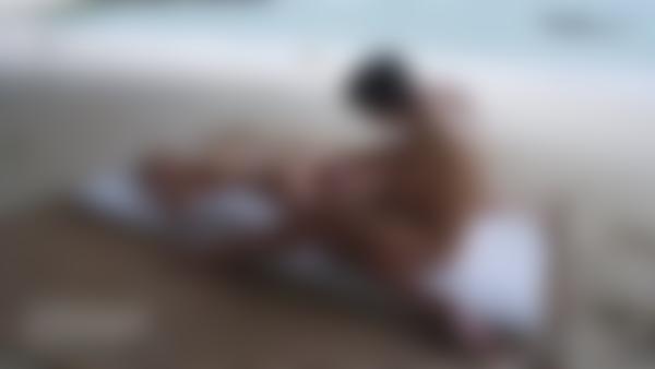 电影 色情海滩按摩 中的屏幕截图 #10