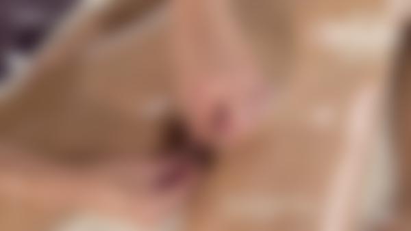 Schermopname #11 uit de film Extreme stimulatiemassage