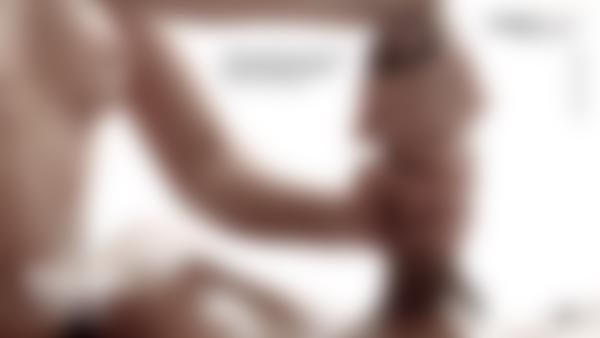 Skjágrip #12 úr kvikmyndinni Fine Art Erótískt nudd