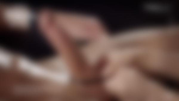 Екранна снимка №11 от филма Масаж на пениса с болка и удоволствие