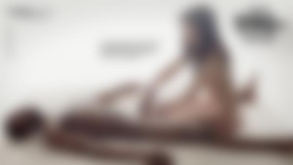 Skjermtak #10 fra filmen Leken tantrisk massasje