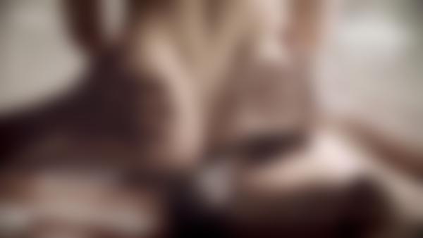 Skjermtak #12 fra filmen Leken tantrisk massasje