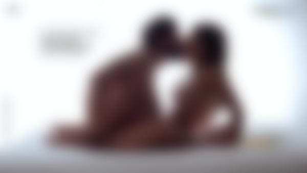 Ekrāna paņemšana #9 no filmas Serēnas L un Aleksa seksuālās attiecības