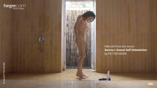 Skärmgrepp #8 från filmen Serena L Sexuell självstimulering