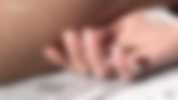 Skjermtak #12 fra filmen Den nakne massøren