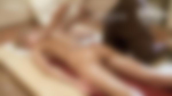 Kuvakaappaus #10 elokuvasta Terapeuttinen thai-hieronta