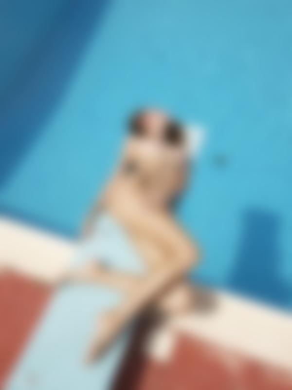 Imagen #8 de la galería Sesión de piscina de Alice