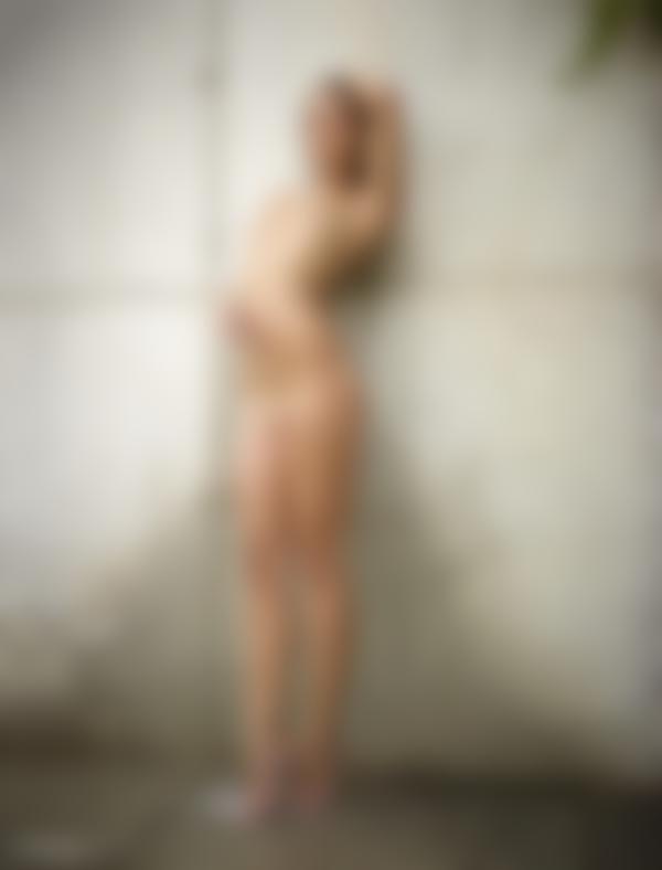 Image #11 from the gallery Amber hot wet day
