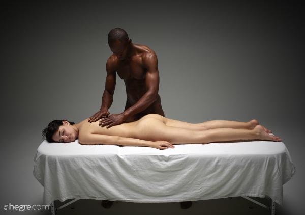 Image n° 2 de la galerie Ariel et Mike massage érotique profond