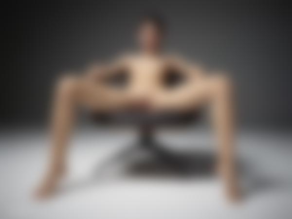 图片 #10 来自画廊 爱丽儿裸体图标