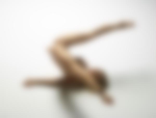 Kuva #8 galleriasta Darina L bodyscapes