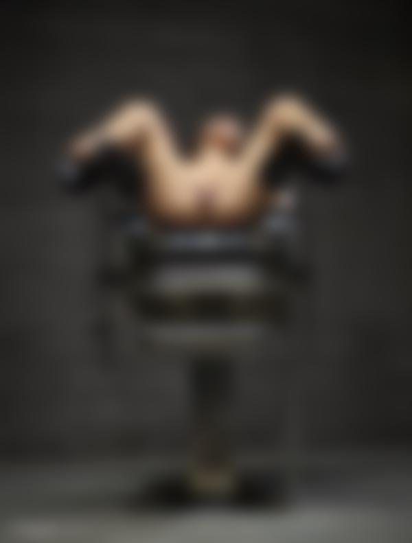 Bild #9 från galleriet Dominika C smärta och njutning