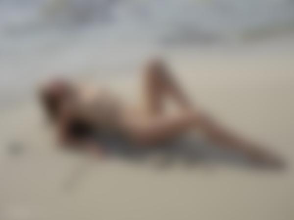 Vaizdas #10 iš galerijos Jenna paplūdimio akrobatė