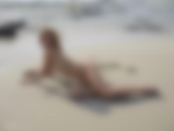 Vaizdas #11 iš galerijos Jenna paplūdimio akrobatė