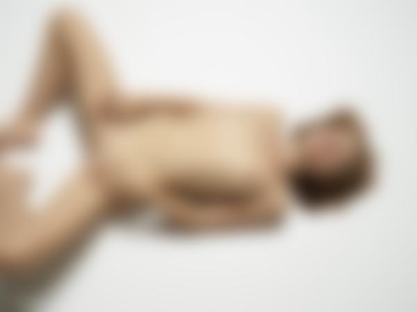 Kuva #11 galleriasta Jenna figuuri ja muoto