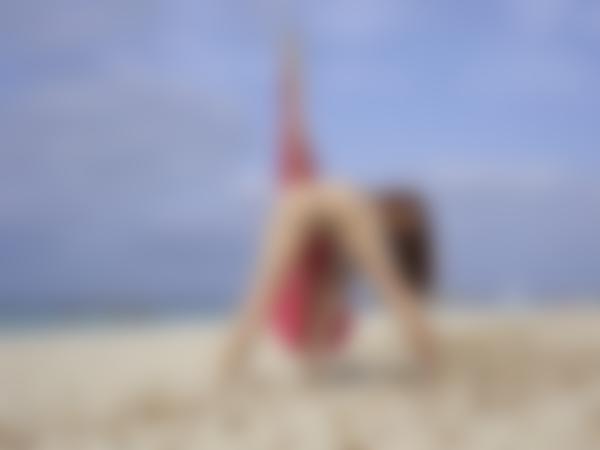 Afbeelding #8 uit de galerij Jenna rode vlag Ibiza