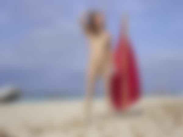 Afbeelding #10 uit de galerij Jenna rode vlag Ibiza