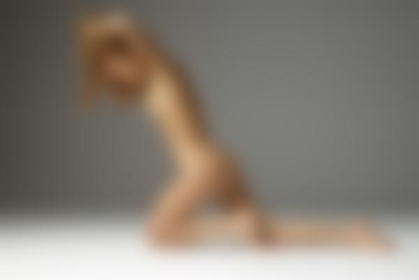 Image n° 10 de la galerie Julia rousse nue