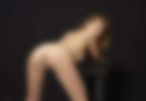 Image n° 8 de la galerie Katia silhouette nue