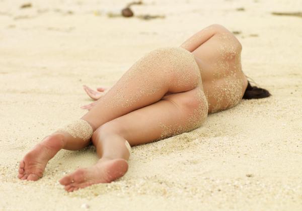 Imagem #3 da galeria Lysa nude thai beach