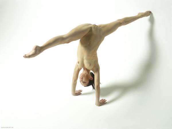 Billede #6 fra galleriet Magdalena erotisk akrobat