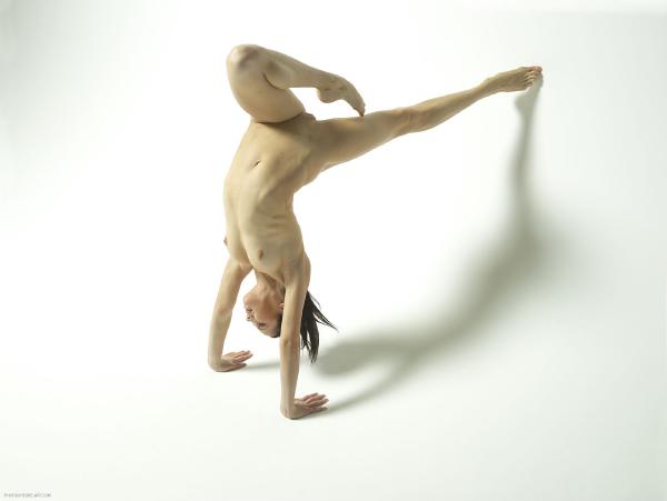 Billede #7 fra galleriet Magdalena erotisk akrobat