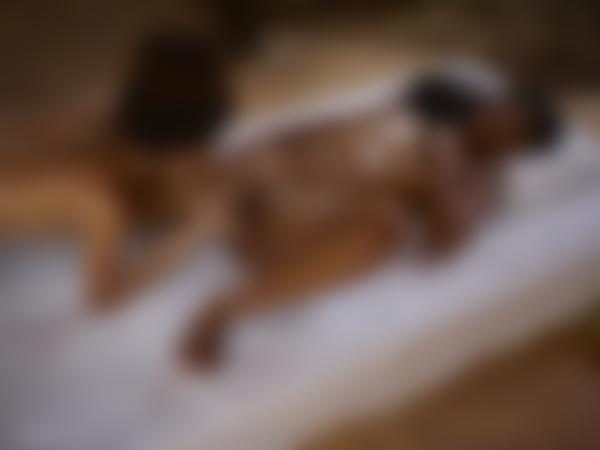 छवि # 11 गैलरी से नूना और सेरेना एल तांत्रिक ओरल सेक्स