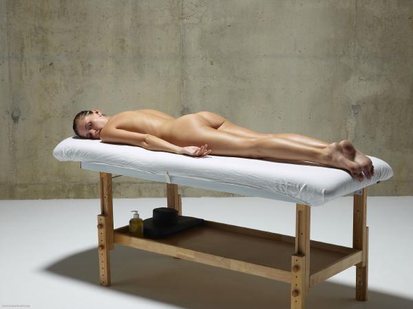 Bild #7 aus der Galerie Tereza vor der Massage